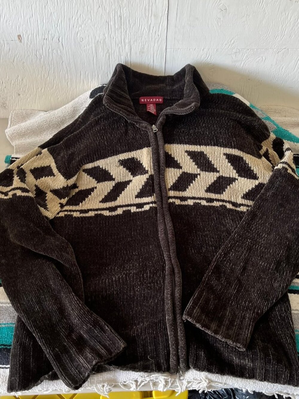 Nevadao Corduroy Zip-Up Jacket Brown